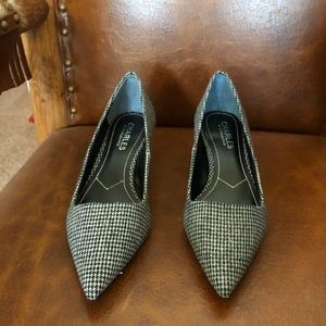 Charles David kitten heels